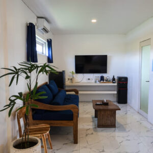 Swell Hotel Room 105 Living Room