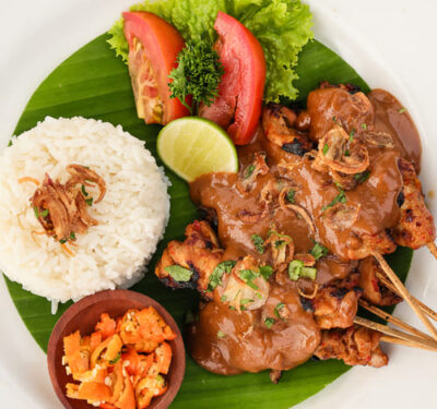 Swell Restaurant Sate